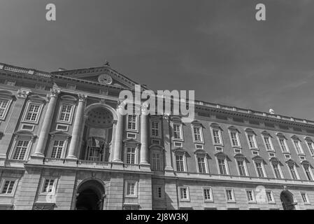 Caserta, Campania, Italia, la Reggia Vanvitelliana. Si tratta di un palazzo reale, con un parco, situato a Caserta. È la più grande residenza reale del wor Foto Stock