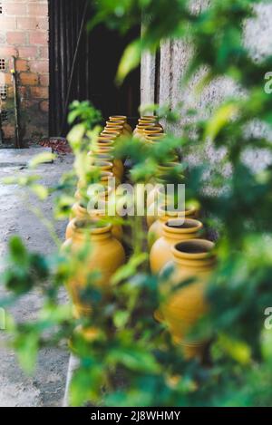 L'arte della ceramica creazione a Maragogipinho, Aratuipe, Bahia, Brasile. Il più grande centro di ceramica in latino Foto Stock