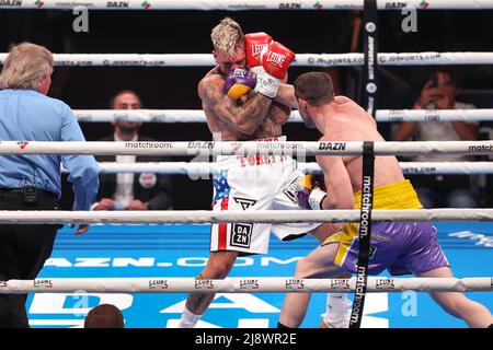 Milano, Italia. 13th maggio 2022. Italia, Milano, 13 2022 maggio: Daniele Scardina (ita) vs Giovanni De Carolis (ita), WBO Intercontinental Super Middleweight titolo, durante Milano Boxing Night 2022 ad Allianz Cloud (Credit Image: © Fabrizio Andrea Bertani/Pacific Press via ZUMA Press Wire) Foto Stock
