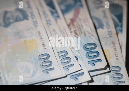 100 denominazioni Foto Stock