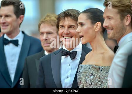 Tom Cruise e Jennifer Connelly in arrivo per la proiezione di Top Gun: Maverick come parte del Festival del Cinema di cannes 75th il 18 maggio 2022 a Cannes, Francia. Foto di Franck Castel/ABACAPRESS.COM Foto Stock