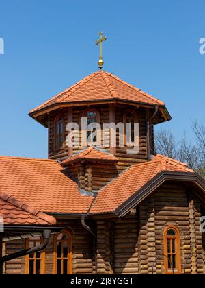 Chiesa ortodossa di legno San Despot Stefan Lazarevic al monte Avala vicino Belgrado, Serbia Foto Stock