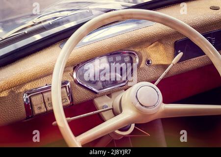 Cruscotto di una vettura storica del marchio Goggomobil Foto Stock