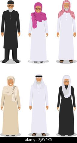 Illustrazione dettagliata di differenti alti e donne arabi in piedi nei tradizionali abiti arabi musulmani isolati su sfondo bianco Illustrazione Vettoriale