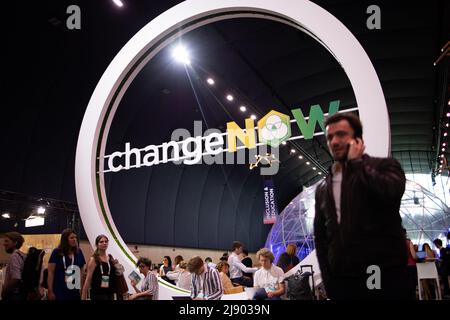 Parigi, Francia. 19th maggio 2022. Persone durante il vertice ambientale Change Now 2022 a Parigi il 19 maggio 2022. Photo by Raphael Lafargue/ABACAPRESS.COM Credit: Abaca Press/Alamy Live News Foto Stock