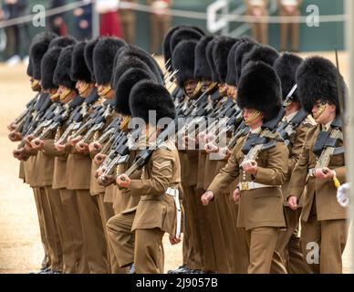 Londra, Regno Unito. 19th maggio 2022. Prove complete della troupping del colore su Horseguards Parade London UK Credit: Ian Davidson/Alamy Live News Foto Stock