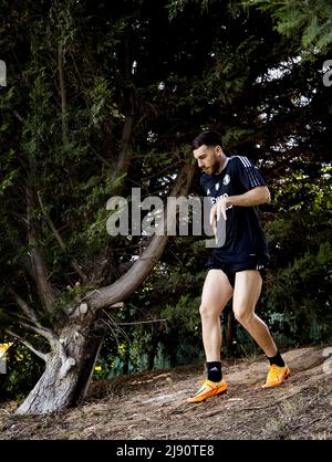 LAGOS - Orkun Kokcu durante un campo di allenamento di Feyenoord a Lagos. La squadra di Rotterdam si prepara in Portogallo per la finale della UEFA Conference League contro AS Roma a Tirana. KOEN VAN WEEL Foto Stock