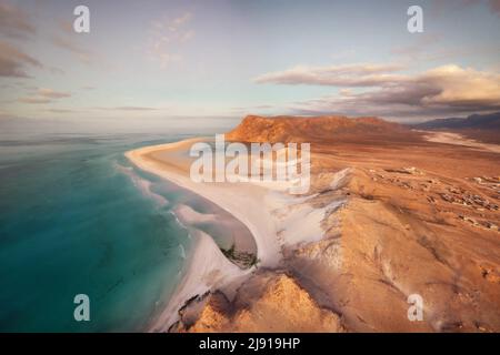 Detwah Lagoon punta occidentale di Socotra, Yemen, presa nel novembre 2021, post processata con bracketing di esposizione Foto Stock