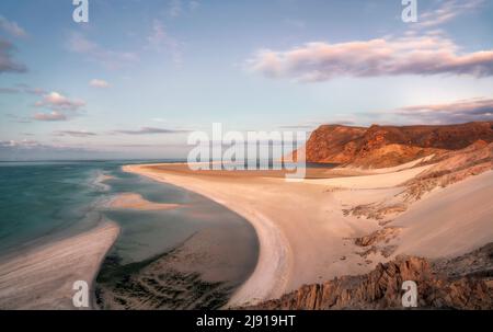 Detwah Lagoon punta occidentale di Socotra, Yemen, presa nel novembre 2021, post processata con bracketing di esposizione Foto Stock