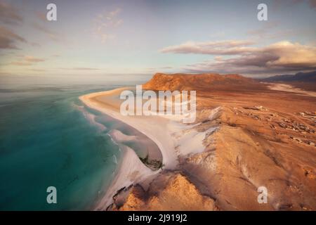 Detwah Lagoon punta occidentale di Socotra, Yemen, presa nel novembre 2021, post processata con bracketing di esposizione Foto Stock