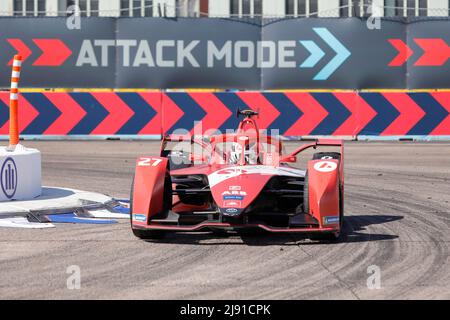 Berlino, Germania, 15th maggio 2022. 2022 Shell Recharge Berlin e-Prix, Round 8 del Campionato del mondo di Formula e ABB FIA 2021-22, circuito aeroportuale Tempelhof a Berlino, Germania Foto: #27 Jake DENNIS (GBR) di Avalanche Andretti Formula e © Piotr Zajac/Alamy Live News Foto Stock