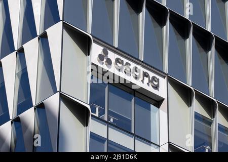 Il logo asana viene visualizzato nella sede centrale di San Francisco, California, domenica 1 maggio 2022. Foto Stock