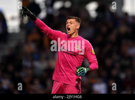 Il portiere della città di Northampton Liam Roberts durante la partita di semifinale e seconda tappa della Sky Bet League al Sixfields Stadium di Northampton. Data foto: Mercoledì 18 maggio 2022. Foto Stock