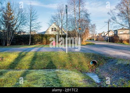 Orissaare, un piccolo borgo sull'isola di Saaremaa in Estonia Foto Stock