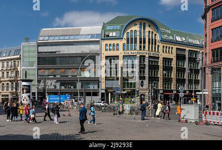 Hackesche Hoefe, Rosenthaler Strasse, Berlin Mitte, Germania Foto Stock