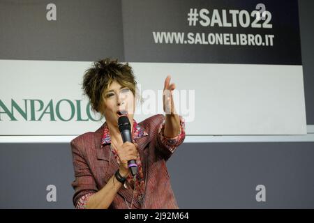 Torino, Italia. 19th maggio 2022. Apertura dell'edizione 34th della Fiera Internazionale del Libro di Torino. Credit: Pacific Press Media Production Corp./Alamy Live News Foto Stock