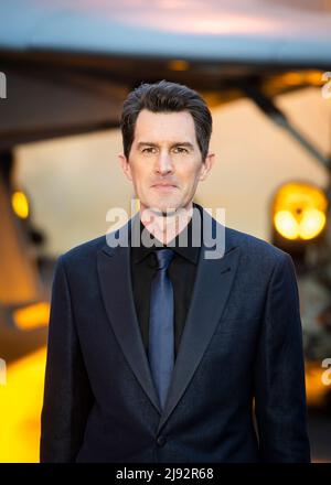 Londra, UK, Giovedì, 19th Maggio 2022 Joseph Kosinski partecipa al Royal performance of Top Gun: Maverick, Leicester Square Gardens, Leicester Square. Credit: DavidJensen / Empowics Entertainment / Alamy Live News Foto Stock