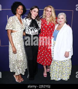 Hollywood, Stati Uniti. 19th maggio 2022. HOLLYWOOD, LOS ANGELES, CALIFORNIA, USA - MAGGIO 19: Renée Elise Goldsberry (Renee Elise Goldsberry), Sara Bareilles, Busy Philipps e Paula Pell arrivano all'evento FYC di NBCUniversal per il 'Girls5eva' che si tiene presso la NBCU FYC House il 19 maggio 2022 a Hollywood, Los Angeles, California, Stati Uniti. (Foto di Xavier Collin/Image Press Agency) Credit: Image Press Agency/Alamy Live News Foto Stock