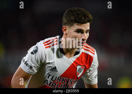 Buenos Aires, Argentina. 19th maggio 2022. Julian Alvarez di River Plate in azione durante la Copa CONMEBOL Libertadores 2022 partita tra River Plate e Colo Colo all'Estadio Monumental Antonio Vespucio liberi il 19 maggio 2022 a Buenos Aires, Argentina. Punteggio finale: River Plate 4-0 Colo Colo Credit: SOPA Images Limited/Alamy Live News Foto Stock