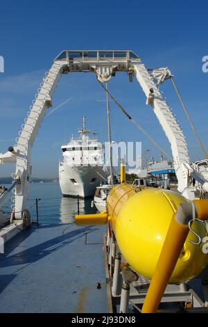 Nave di ricerca oceanografica le Suroit di IFREMER a Tolone durante i giorni di apertura Foto Stock