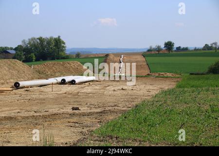 Posa di tubi vuoti nei pressi di Vaihingen an der Enz Foto Stock