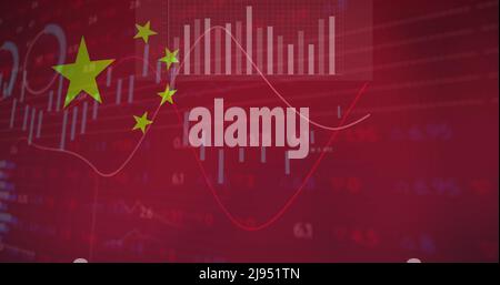 Immagine dei dati finanziari e dei grafici sulla bandiera della cina. Economia globale, finanza e politica concetto immagine generata digitalmente. Foto Stock