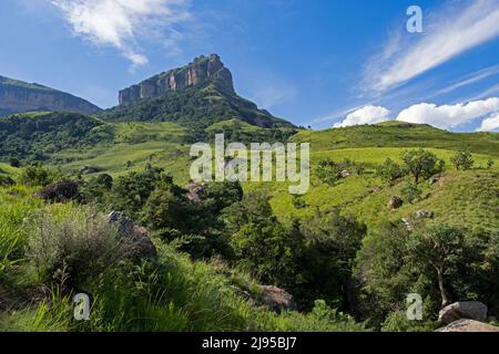 Lookout Rock, affioramento roccioso nel Royal Natal National Park, KwaZulu-Natal, Sudafrica Foto Stock