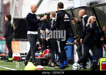 Amsterdam, Paesi Bassi. 20th maggio 2022. Amsterdam - Ajax allenatore Danny Schenkel durante la partita femminile olandese Eredivie tra Ajax e FC Twente al complesso sportivo De Toekomst il 20 maggio 2022 ad Amsterdam, Paesi Bassi. ANP OLAF KRAAK Credit: ANP/Alamy Live News Foto Stock