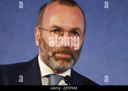 Napoli, Italia. 20th maggio 2022. Manfred Weber leader del Partito popolare europeo al convegno organizzato da forza Italia Party 'Italia del futuro la forza che unisca'. (Foto di Pasquale Gargano/Pacific Press/Sipa USA) Credit: Sipa USA/Alamy Live News Foto Stock