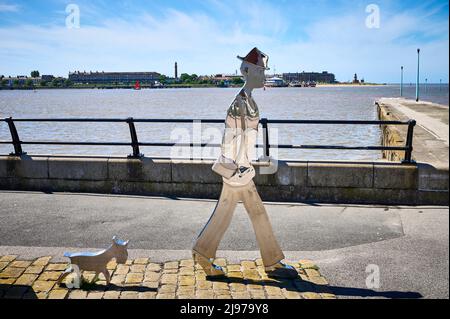 La statua di LS Lowry ispirata dal designer Tom Elliot in cima alla slitta knott End Foto Stock