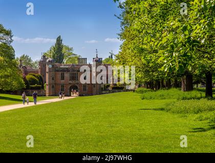 Bella Charlecote House & Gardens a Charlecote Park, Warwickshire. Foto Stock
