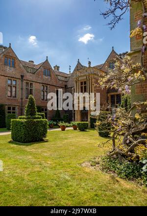 Bella Charlecote House & Gardens a Charlecote Park, Warwickshire. Foto Stock