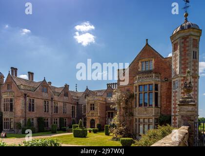 Bella Charlecote House & Gardens a Charlecote Park, Warwickshire. Foto Stock