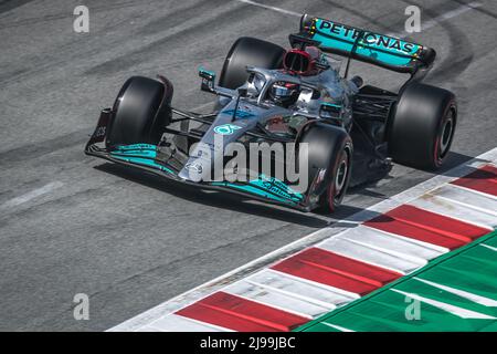 Barcellona, Spagna. 21st maggio 2022 : GEORGE RUSSEL (GBR) del team Mercedes guida nel suo W13 durante le qualifiche del GP di Spagna al Circuit de Catalunya Credit: Matthias Oesterle/Alamy Live News Foto Stock