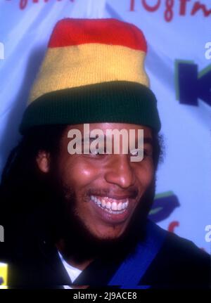 Boston, Massachusetts, USA 1st Giugno 1996 Concerto sul backstage di Singer Ziggy Marley al KISS108 Event at Great Woods Center for the Performing Arts il 1 Giugno 1996 a Boston, Massachusetts, USA. Foto di Barry King/Alamy Stock Foto Foto Stock