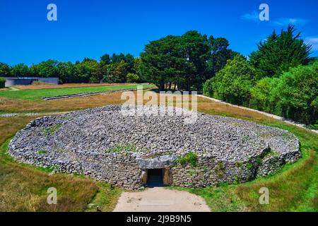 Francia, Morbihan, Golfo di Morbihan, Locmariaquer, il cairn della tabella dei commercianti Foto Stock