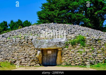 Francia, Morbihan, Golfo di Morbihan, Locmariaquer, il cairn della tabella dei commercianti Foto Stock