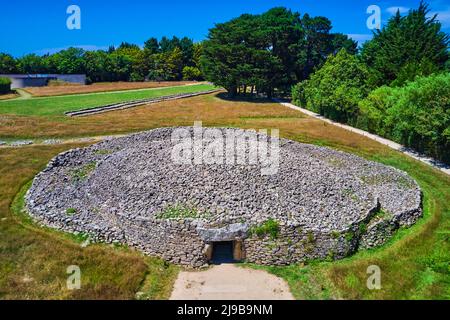 Francia, Morbihan, Golfo di Morbihan, Locmariaquer, il cairn della tabella dei commercianti Foto Stock