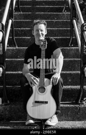 Cantante e cantautore folk irlandese Gus Glynn Foto Stock