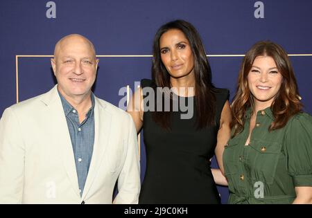 Hollywood, CA. 21st maggio 2022. Gail Simmons, Tom Colicchio, Padma Lakshmi, al Top ChefNBCU FYC House Panel presso l'Aster di Hollywood, California, il 21 maggio 2022. Credit: Faye Sadou/Media Punch/Alamy Live News Foto Stock