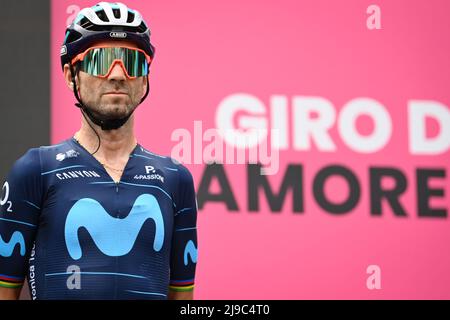 Foto massimo Paolone/LaPresse 22 Maggio 2022 Rivarolo Canavese , Italia sport ciclismo giro d'Italia 2022 - edizione 105 - Tappa 15 - da Rivarolo Canavese a Cogne nella foto: VALVERDE Alejandro (TEAM MOVISTAR) Foto massimo Paolone/LaPresse 22 maggio 2022 Rivarolo Canavese , Italia sport Cycling giro d'Italia 2022 - edizione 105th - tappa 15 - da Rivarolo Canavese a Cogne nella foto: VALVERDE Alejandro (team MOVISTAR) (Foto: La Presse / PRESSINPHOTO) Foto Stock