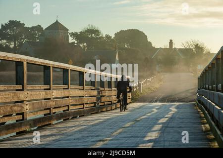 Mattina d'inverno sul vecchio ponte a pedaggio di Shoreham. Foto Stock