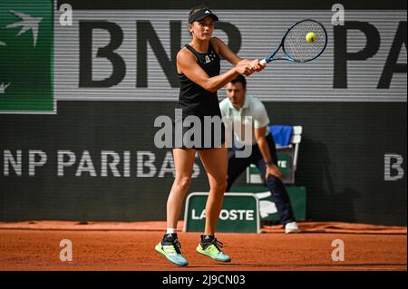 Clara BUREL di Francia durante il giorno uno di Roland-Garros 2022, French Open 2022, torneo di tennis Grand Slam il 22 maggio 2022 allo stadio Roland-Garros di Parigi, Francia - Foto: Matthieu Mirville/DPPI/LiveMedia Foto Stock