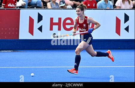 Stratford, Regno Unito. 22nd maggio 2022. Inghilterra V China Womens FIH Pro League. Centro di hockey Lee Valley. Stratford. Fiona crackles (Inghilterra) durante l'Inghilterra V China Womens FIH Pro League hockey match. Credit: Sport in immagini/Alamy Live News Foto Stock