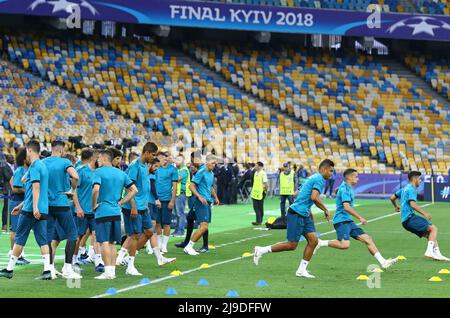 KYIV, UCRAINA - 25 MAGGIO 2018: Sessione di formazione Real Madrid prima della finale della UEFA Champions League 2018 contro Liverpool al NSC Olimpiyskiy Stadium di Kyiv, Ucraina Foto Stock