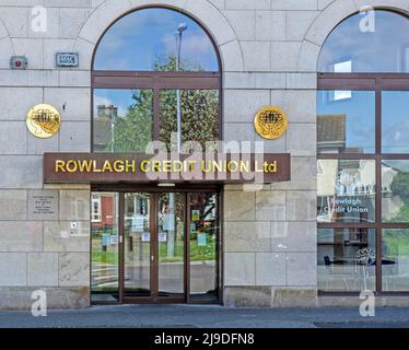 Rowlagh Credit Union a Clondalkin, Dublino, Irlanda, una comunità basata, non a scopo di lucro, controllata democraticamente, controllata dai membri, co-op finanziario. Foto Stock