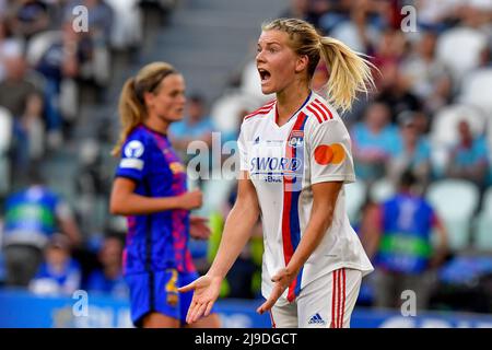 Torino, Italia. 21st, maggio 2022. ADA Hegerberg (14) dell'Olympique Lyon visto durante la finale della UEFA Women’s Champions League tra Barcellona e l'Olympique Lyon allo stadio Juventus di Torino. (Photo credit: Gonzales Photo - Tommaso Fimiano). Foto Stock