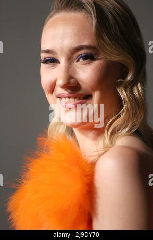 Cannes, Francia. 22nd maggio 2022. Déborah Francis arriva al Kering Women in Motion Awards - Cannes Film Festival, Place de la Castre, Cannes, Francia. Credit: Doreen Kennedy/Alamy Live News. Foto Stock