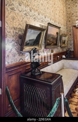 Alupka, Crimea - 19 marzo 2021: Sala Chintz nel Palazzo Vorontsov Foto Stock