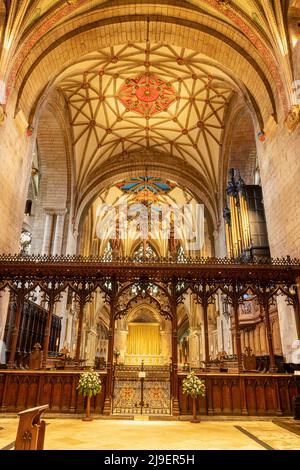 Interno dell'abbazia di Tewkesbury Foto Stock